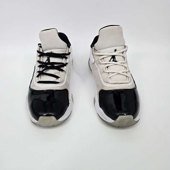 Nike Shoes Men 7.5 Women 9 Air Jordan 11 XI Low Concord DV2207 100 - Picture 3 of 7